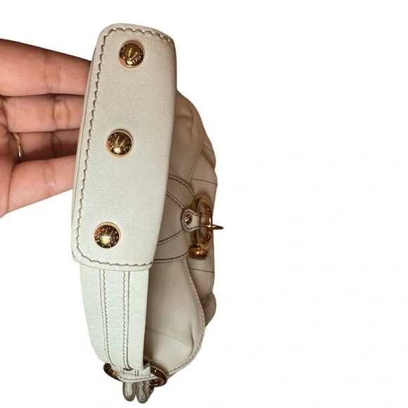 Vintage TOD’S Italian Leather Shoulder Bag - Picture 12 of 14